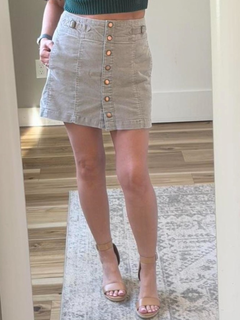GAP Beige Button-Front Mini Skirt